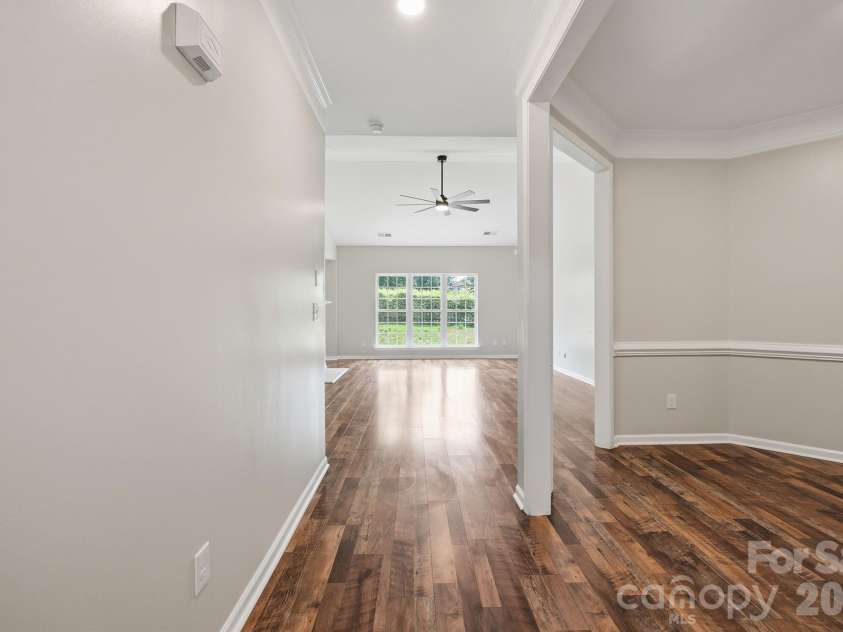 13409 Planters Row Drive, Charlotte, NC 28278.  MLS# CAR4392275, YatesRealty ID 29766. Foyer