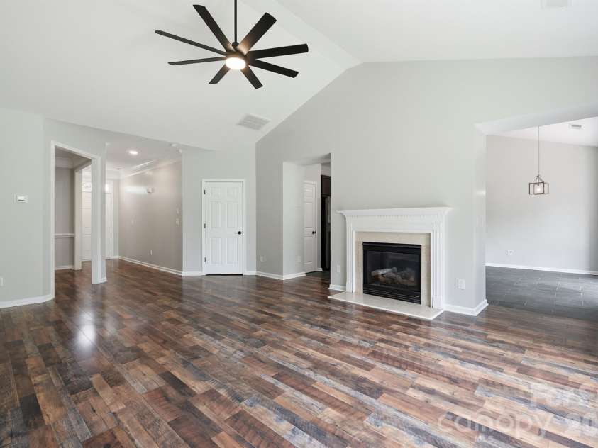 13409 Planters Row Drive, Charlotte, NC 28278.  MLS# CAR4392275, YatesRealty ID 29766. Living Room