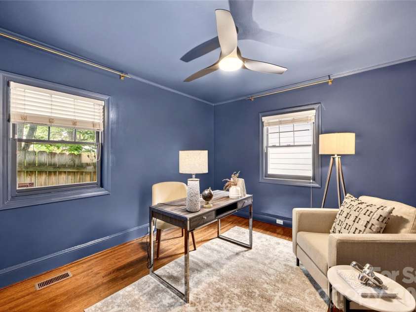 1825 Cumberland Avenue, Charlotte, NC 28203.  MLS# CAR4391863, YatesRealty ID 29767. 