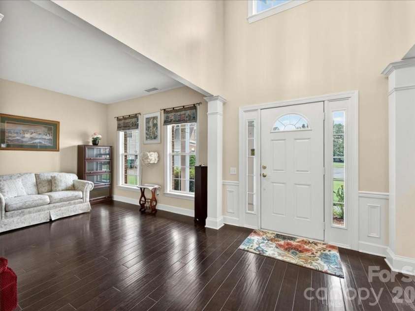 10604 Knight Castle Drive, Charlotte, NC 28277.  MLS# CAR4392146, YatesRealty ID 29768. 