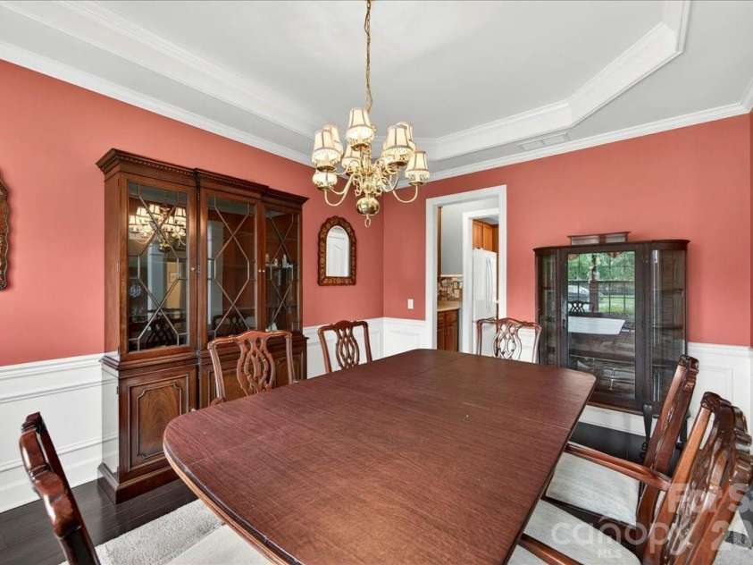 10604 Knight Castle Drive, Charlotte, NC 28277.  MLS# CAR4392146, YatesRealty ID 29768. 