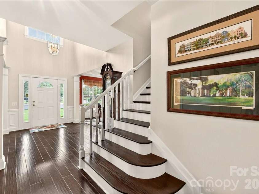 10604 Knight Castle Drive, Charlotte, NC 28277.  MLS# CAR4392146, YatesRealty ID 29768. 