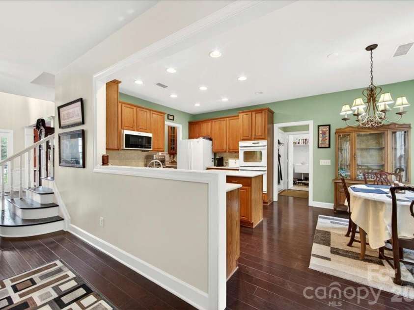10604 Knight Castle Drive, Charlotte, NC 28277.  MLS# CAR4392146, YatesRealty ID 29768. 