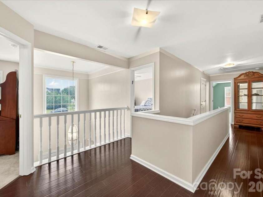 10604 Knight Castle Drive, Charlotte, NC 28277.  MLS# CAR4392146, YatesRealty ID 29768. 
