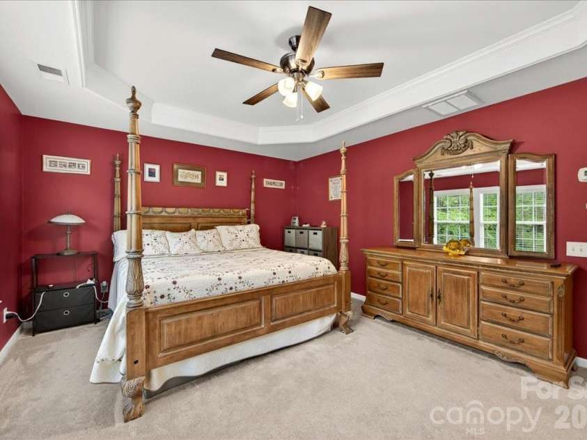 10604 Knight Castle Drive, Charlotte, NC 28277.  MLS# CAR4392146, YatesRealty ID 29768. 