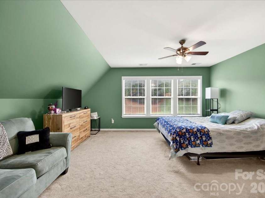 10604 Knight Castle Drive, Charlotte, NC 28277.  MLS# CAR4392146, YatesRealty ID 29768. Bonus/Bedroom