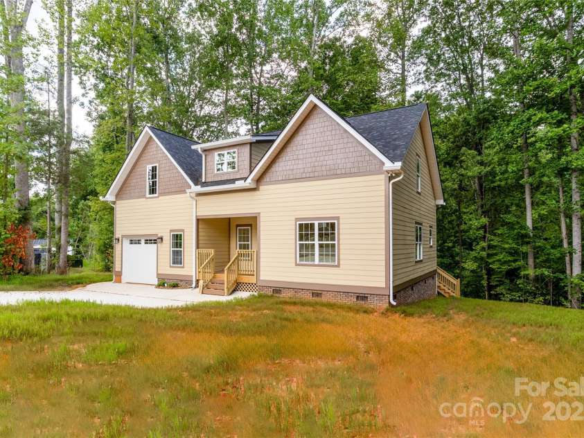 1005 Osprey Lane, China Grove, NC 28023.  MLS# CAR4287922, YatesRealty ID 29769. 