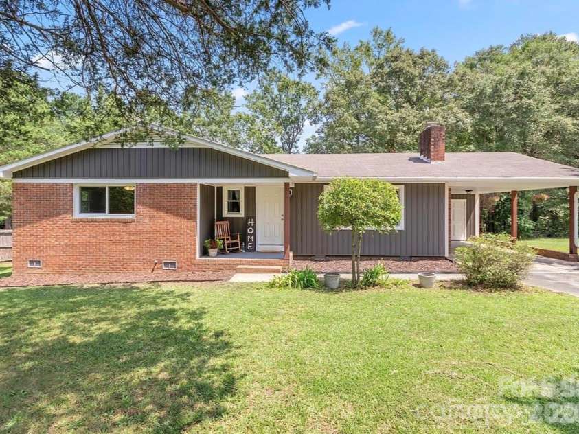 2179 Green Peach Road, Lancaster, SC 29720.  MLS# CAR4392801, YatesRealty ID 29769. 