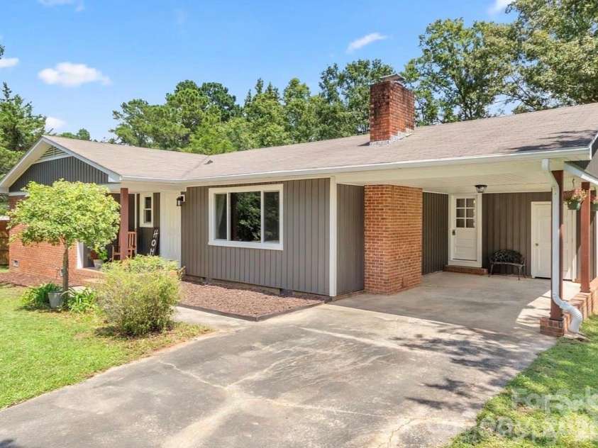 2179 Green Peach Road, Lancaster, SC 29720.  MLS# CAR4392801, YatesRealty ID 29769. 