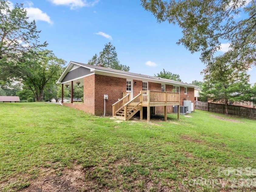 2179 Green Peach Road, Lancaster, SC 29720.  MLS# CAR4392801, YatesRealty ID 29769. 