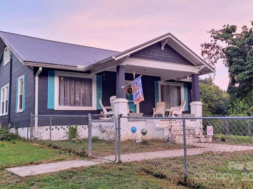 302 Williams Street, Mount Gilead, NC 27306.  MLS# CAR4284813, YatesRealty ID 29770. 