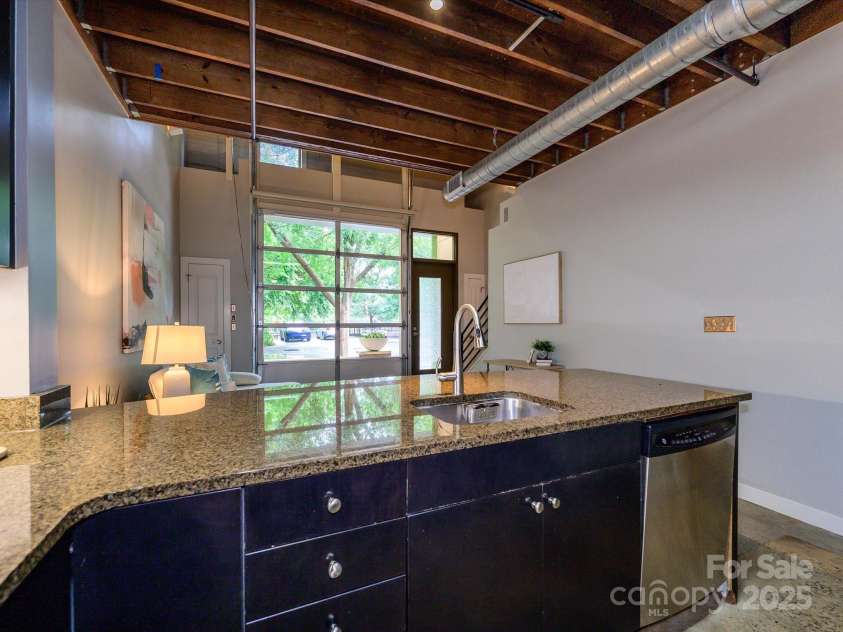 808 Academy Street, Charlotte, NC 28205.  MLS# CAR4284946, YatesRealty ID 29772. Kitchen