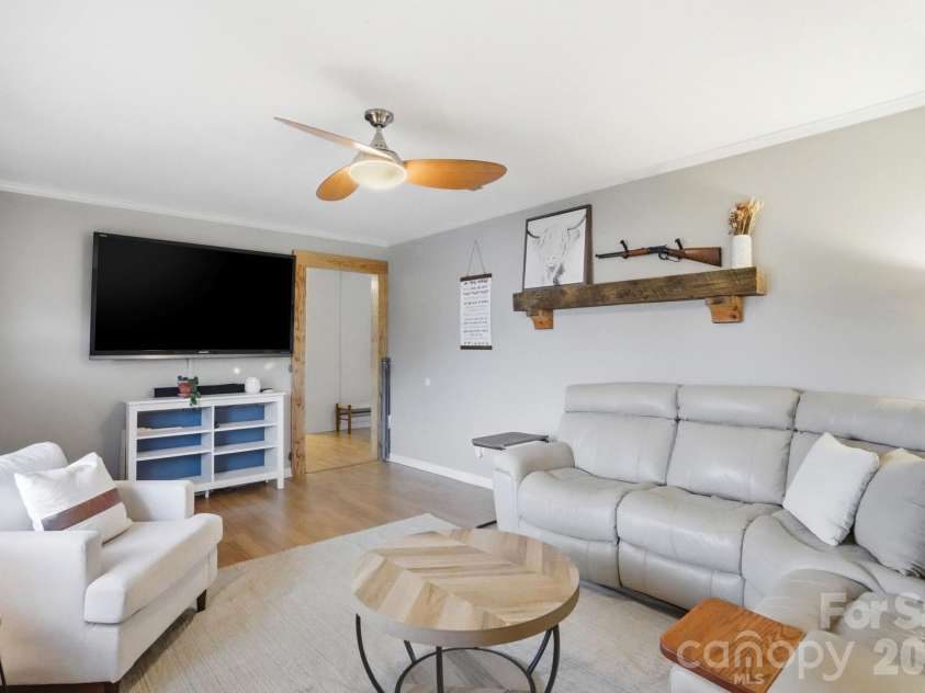 913 Gasser Drive, Concord, NC 28027.  MLS# CAR4391854, YatesRealty ID 29772. 