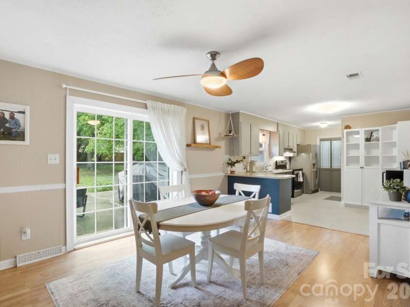 913 Gasser Drive, Concord, NC 28027.  MLS# CAR4391854, YatesRealty ID 29772. 