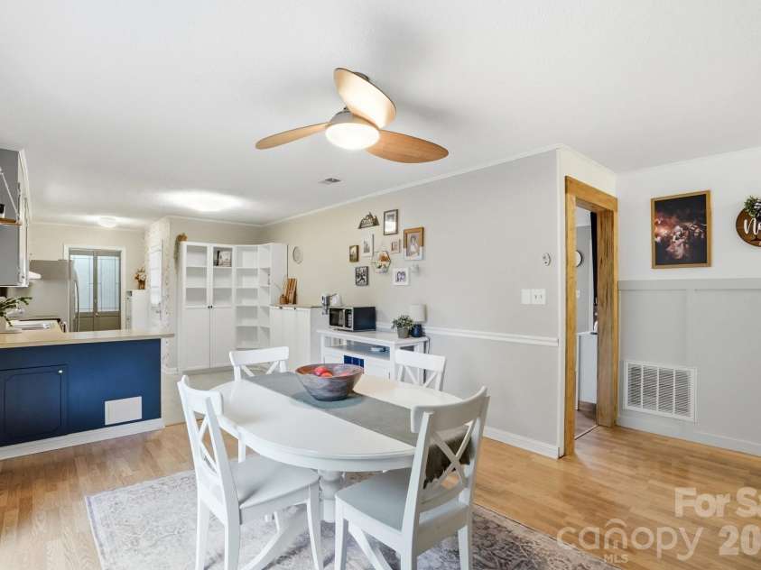913 Gasser Drive, Concord, NC 28027.  MLS# CAR4391854, YatesRealty ID 29772. 