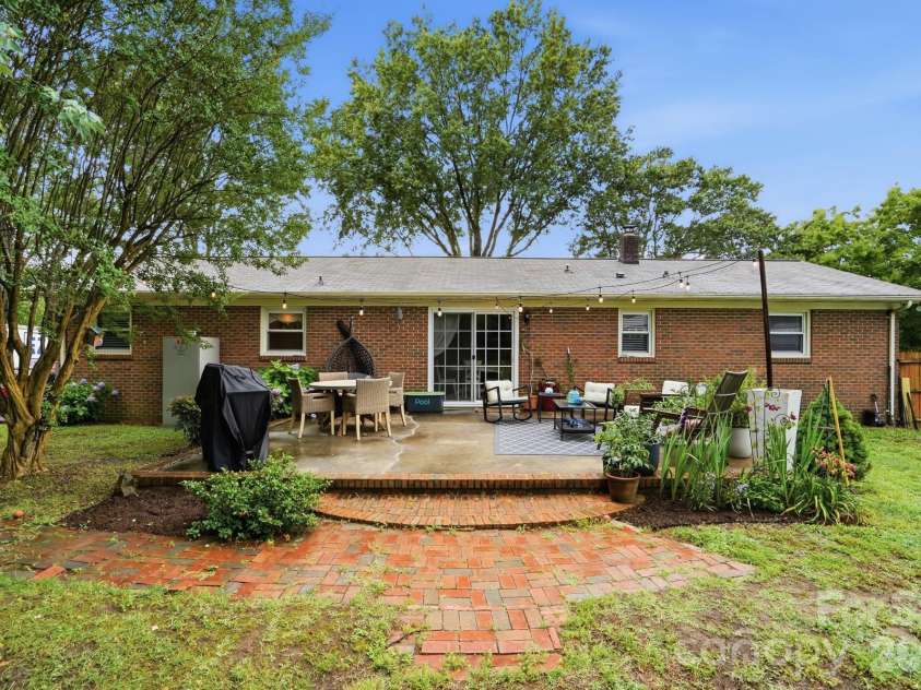 913 Gasser Drive, Concord, NC 28027.  MLS# CAR4391854, YatesRealty ID 29772. 