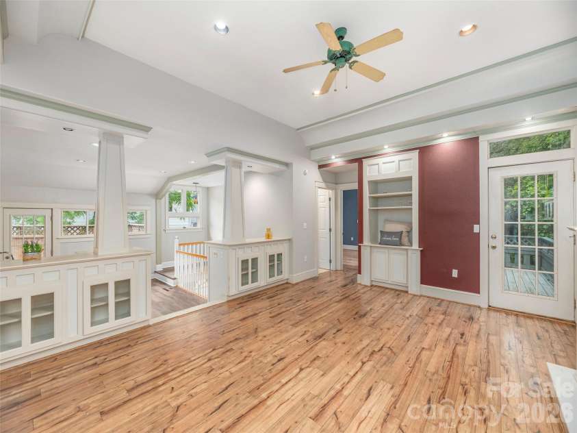 136 Assembly Street, Waynesville, NC 28786.  MLS# CAR4392822, YatesRealty ID 29773. 