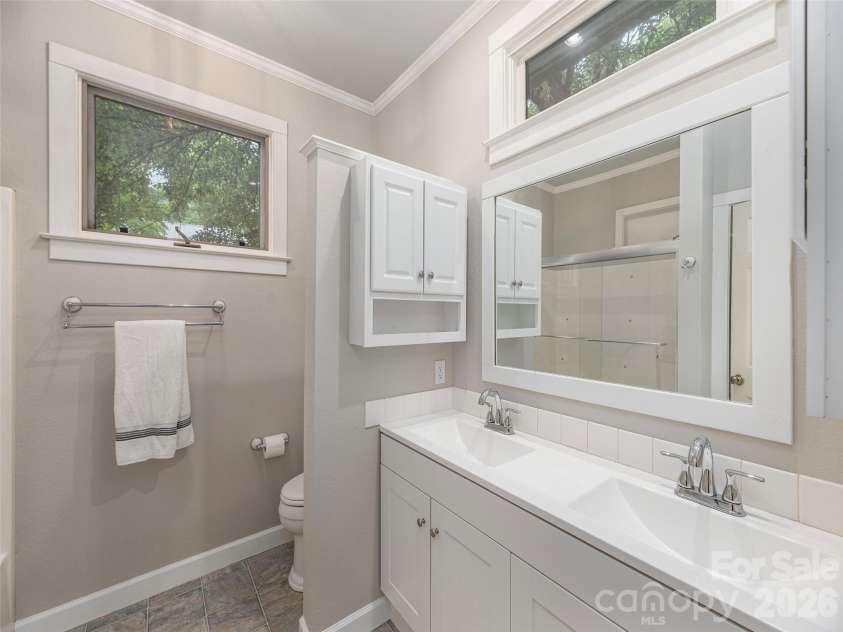 136 Assembly Street, Waynesville, NC 28786.  MLS# CAR4392822, YatesRealty ID 29773. 