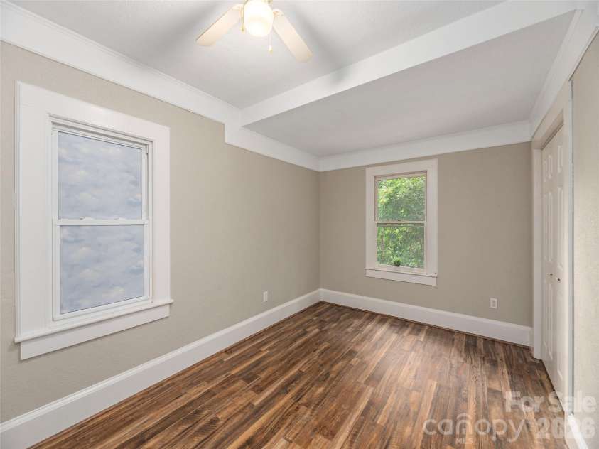 136 Assembly Street, Waynesville, NC 28786.  MLS# CAR4392822, YatesRealty ID 29773. 