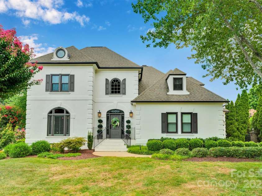 16216 Walcot Lane, Cornelius, NC 28031.  MLS# CAR4286375, YatesRealty ID 29774. 
