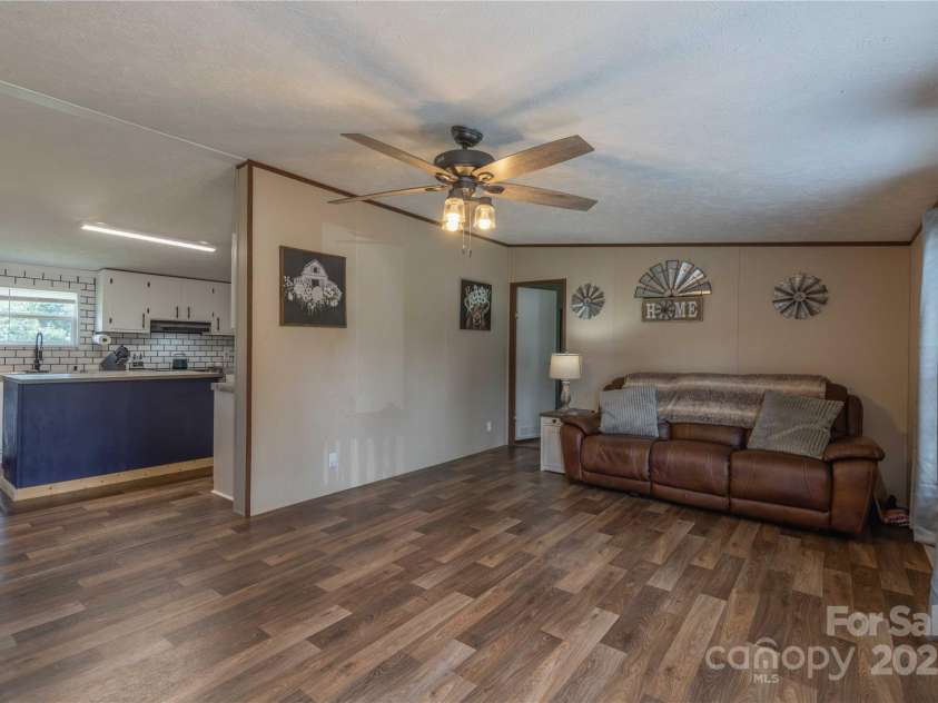 2090 Mesquite Lane, Newton, NC 28658.  MLS# CAR4287526, YatesRealty ID 29775. 