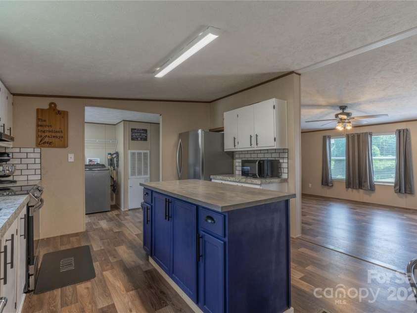 2090 Mesquite Lane, Newton, NC 28658.  MLS# CAR4287526, YatesRealty ID 29775. 