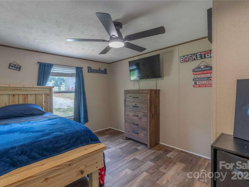 2090 Mesquite Lane, Newton, NC 28658.  MLS# CAR4287526, YatesRealty ID 29775. 