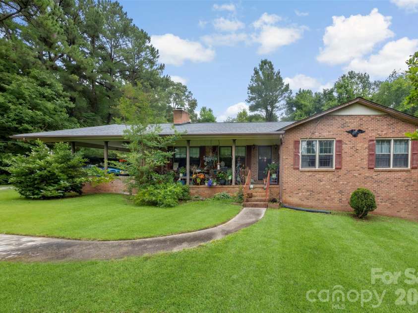 5139 Dixon Boulevard, Kings Mountain, NC 28086.  MLS# CAR4391786, YatesRealty ID 29775. 