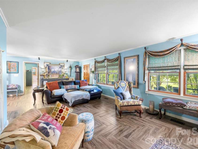 5139 Dixon Boulevard, Kings Mountain, NC 28086.  MLS# CAR4391786, YatesRealty ID 29775. 