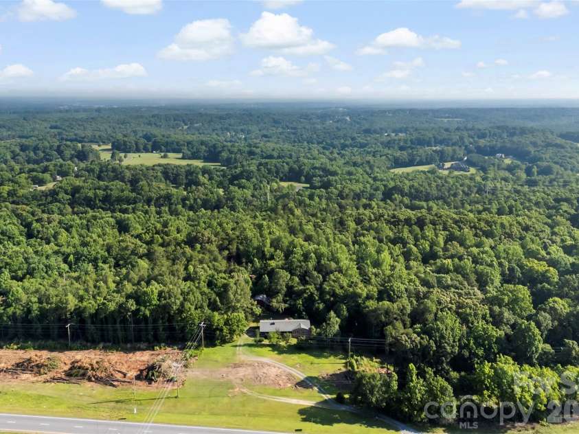5139 Dixon Boulevard, Kings Mountain, NC 28086.  MLS# CAR4391786, YatesRealty ID 29775. 