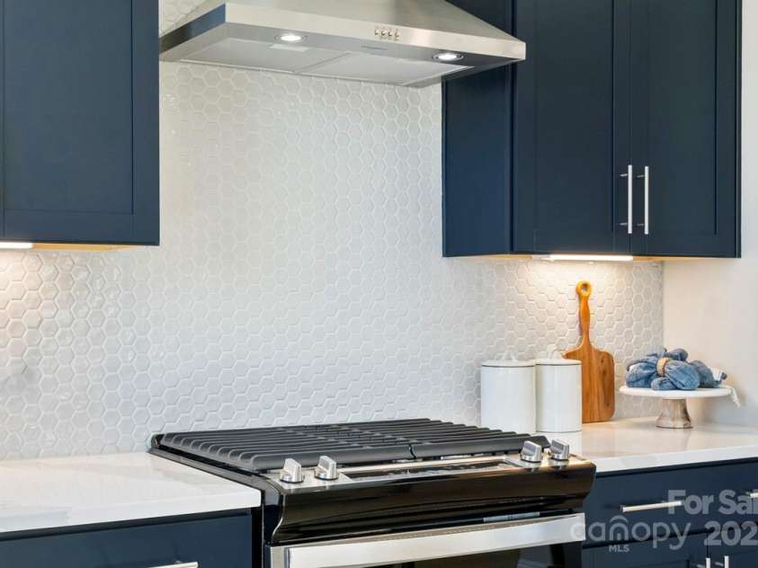 2171 Norwood Court, Denver, NC 28037.  MLS# CAR4247106, YatesRealty ID 29776. This picture is a representation of the house