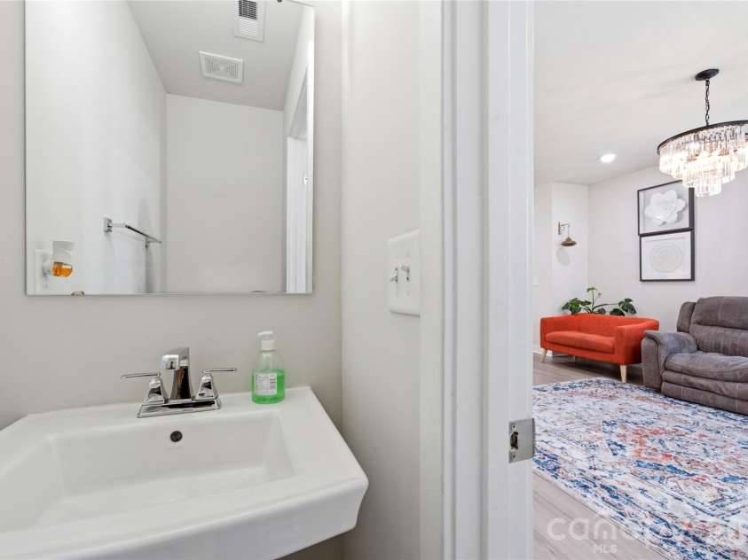 9116 Mallard Mills Drive, Charlotte, NC 28262.  MLS# CAR4392847, YatesRealty ID 29779. 