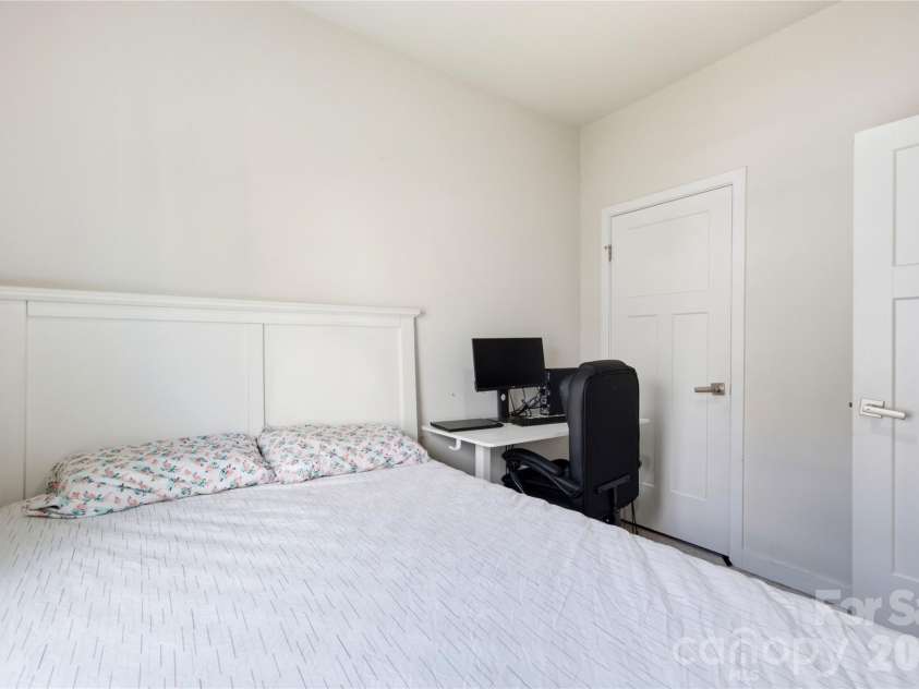 9116 Mallard Mills Drive, Charlotte, NC 28262.  MLS# CAR4392847, YatesRealty ID 29779. 