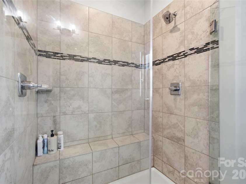 9116 Mallard Mills Drive, Charlotte, NC 28262.  MLS# CAR4392847, YatesRealty ID 29779. Extra Large Shower