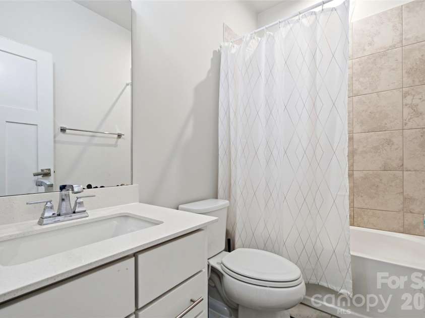 9116 Mallard Mills Drive, Charlotte, NC 28262.  MLS# CAR4392847, YatesRealty ID 29779. Shared full bathroom