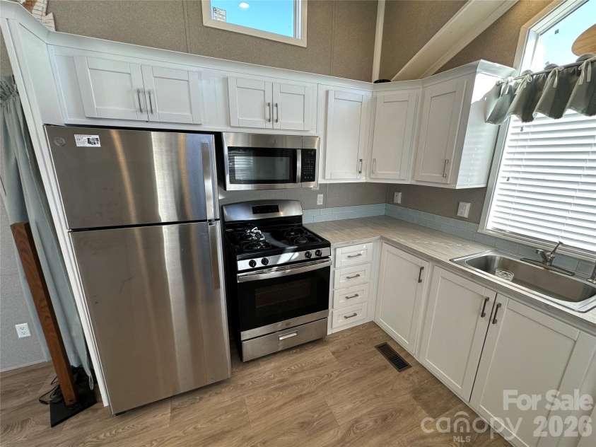 108 Eagle Drive, New London, NC 28127.  MLS# CAR4353127, YatesRealty ID 2978. 