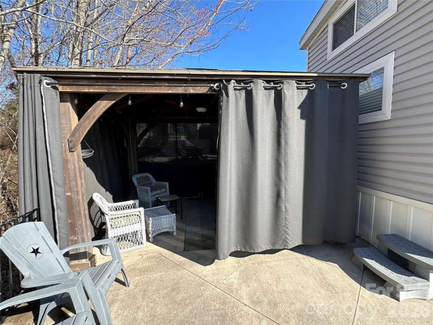 108 Eagle Drive, New London, NC 28127.  MLS# CAR4353127, YatesRealty ID 2978. 