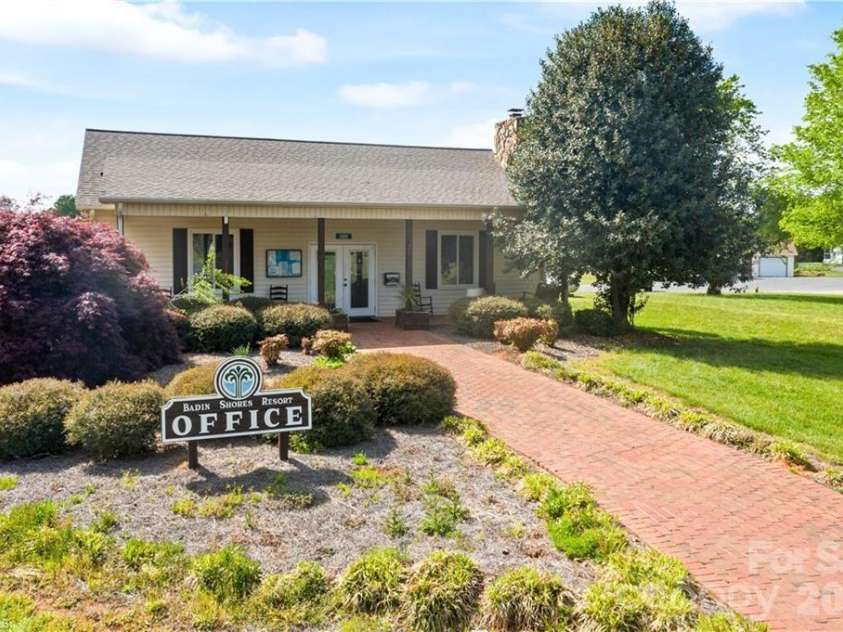 108 Eagle Drive, New London, NC 28127.  MLS# CAR4353127, YatesRealty ID 2978. 
