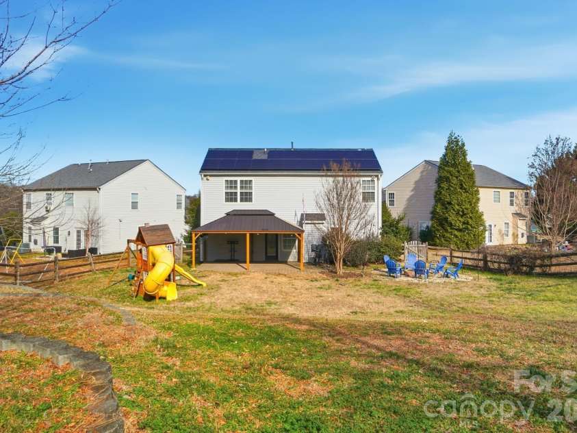 8854 Laurel Run Drive, Charlotte, NC 28269.  MLS# CAR4336283, YatesRealty ID 2978. 