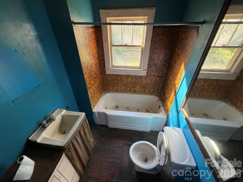 3370 Rocky Road, Lenoir, NC 28645.  MLS# CAR4392875, YatesRealty ID 29780. 