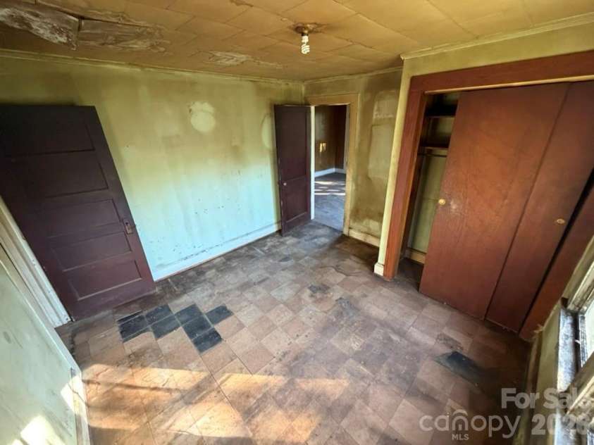3370 Rocky Road, Lenoir, NC 28645.  MLS# CAR4392875, YatesRealty ID 29780. 
