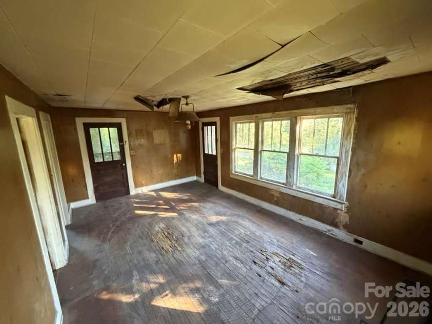 3370 Rocky Road, Lenoir, NC 28645.  MLS# CAR4392875, YatesRealty ID 29780. 