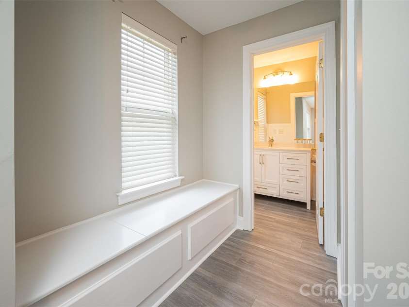 3148 Walnut Park Drive, Charlotte, NC 28262.  MLS# CAR4391810, YatesRealty ID 29781. 