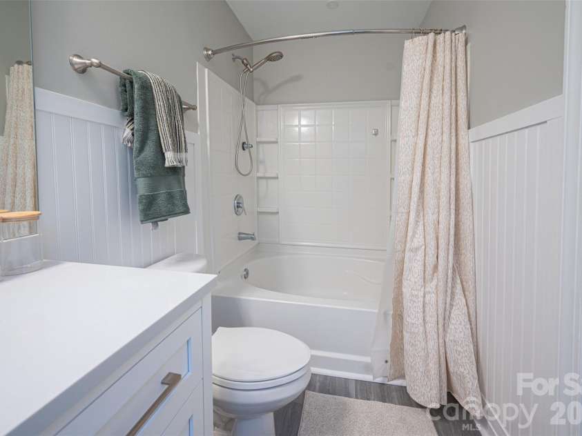 3148 Walnut Park Drive, Charlotte, NC 28262.  MLS# CAR4391810, YatesRealty ID 29781. 