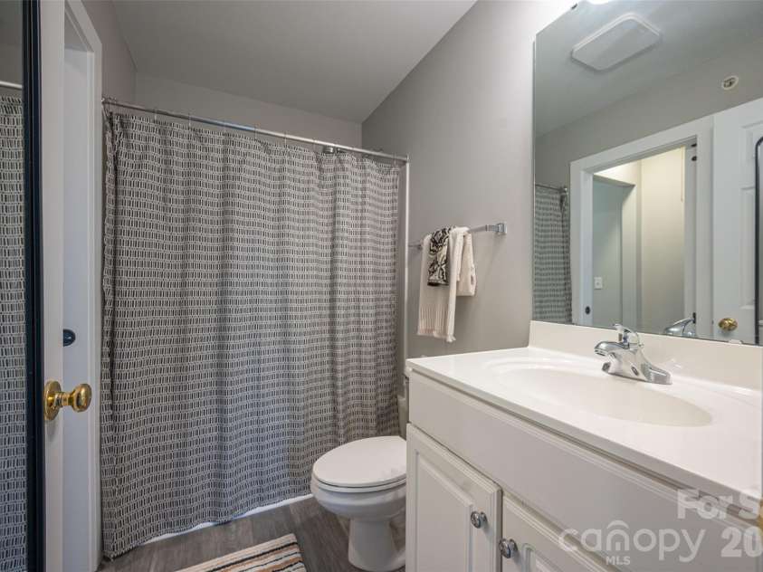 3148 Walnut Park Drive, Charlotte, NC 28262.  MLS# CAR4391810, YatesRealty ID 29781. 