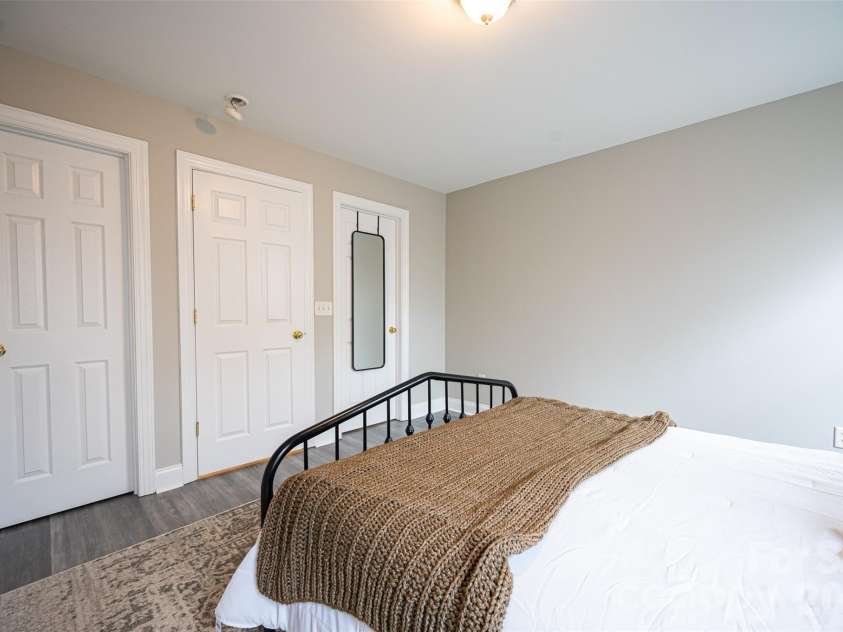 3148 Walnut Park Drive, Charlotte, NC 28262.  MLS# CAR4391810, YatesRealty ID 29781. 
