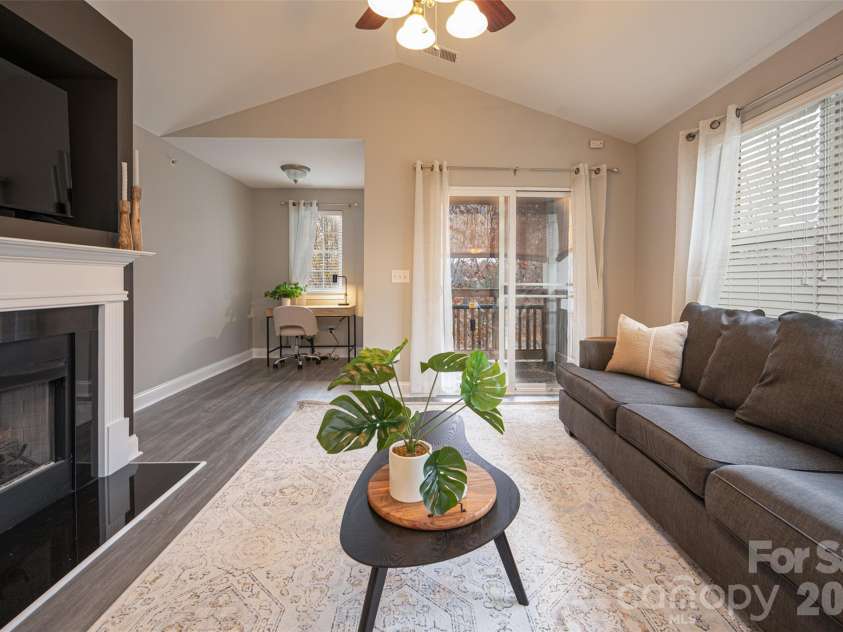 3148 Walnut Park Drive, Charlotte, NC 28262.  MLS# CAR4391810, YatesRealty ID 29781. 