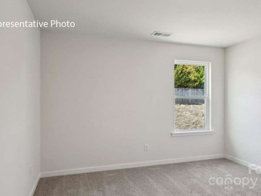 476 Janie Circle, Newton, NC 28658.  MLS# CAR4285043, YatesRealty ID 29781. 