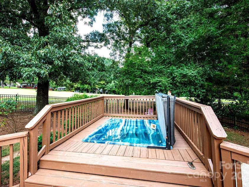 16065 Taku Court, Tega Cay, SC 29708.  MLS# CAR4284887, YatesRealty ID 29782. Hot Tub