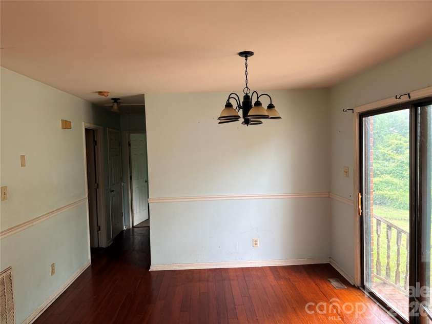 875 Rolling Green Drive, Rock Hill, SC 29730.  MLS# CAR4392751, YatesRealty ID 29782. 